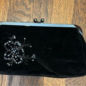 Black velvet Express clutch